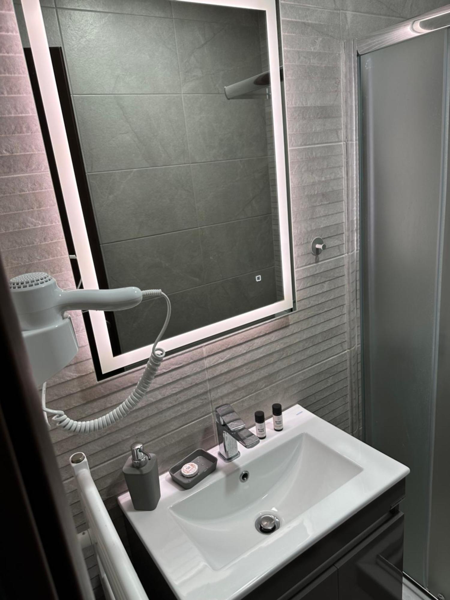 Eretria Apartment Bagian luar foto